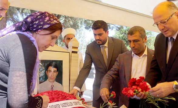Gazeteci Kemal Bağcı mezarı başında anıldı