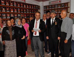 Şehit aileleri ve gazilerden Barış Pınarı harekatını destek