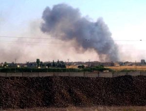 Terör örgütü PKK/PYD Telabyad’da halkın ekinlerini yakıyor