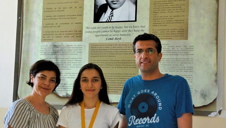 Zeynep Özharat’a Waterloo Üniversitesi’nden Matematik ödülü