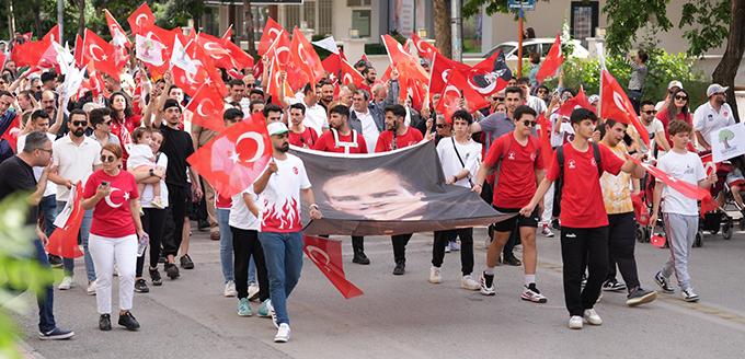 YILMAZ’DAN CUMHURİYET COŞKUSUNA DAVET